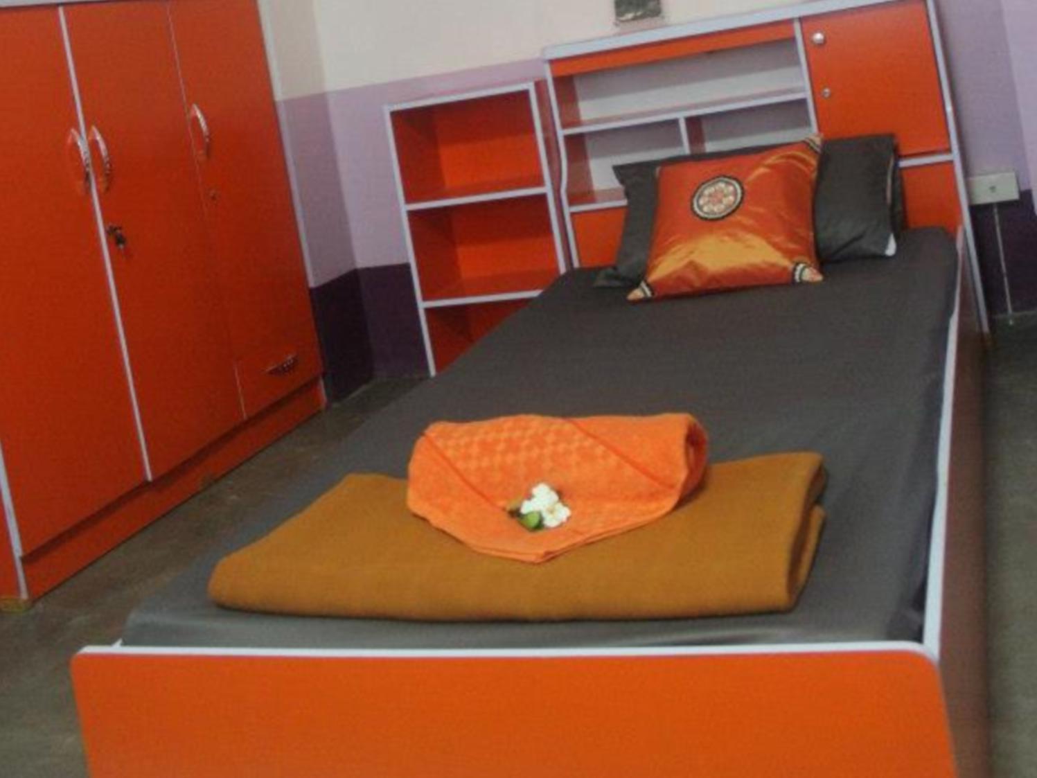 Kikie'S House Hostel Чиангмай Екстериор снимка