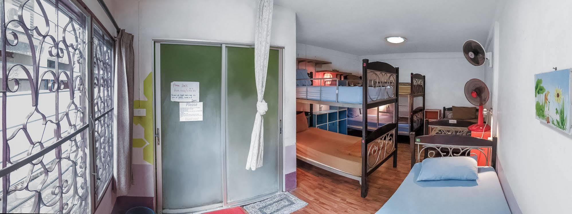 Kikie'S House Hostel Чиангмай Екстериор снимка